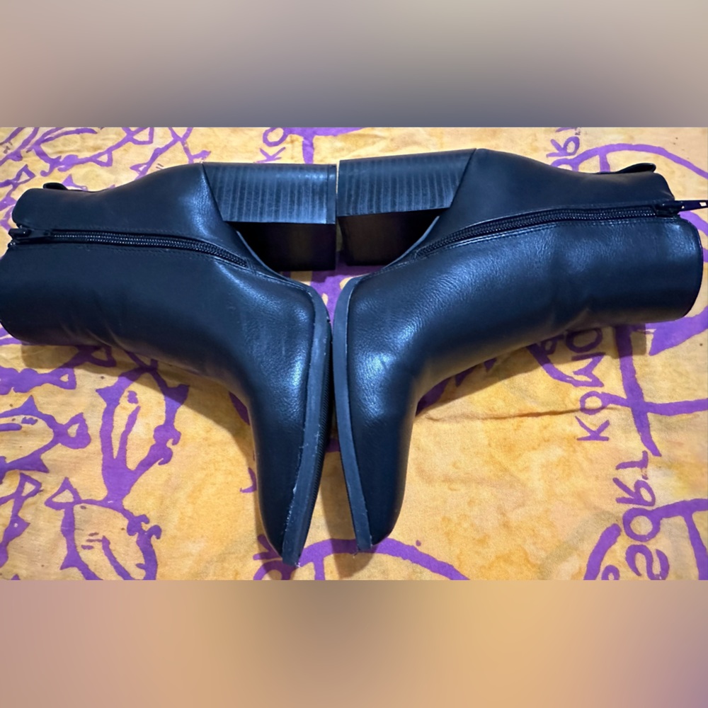 Black booties - Picture 4 of 5